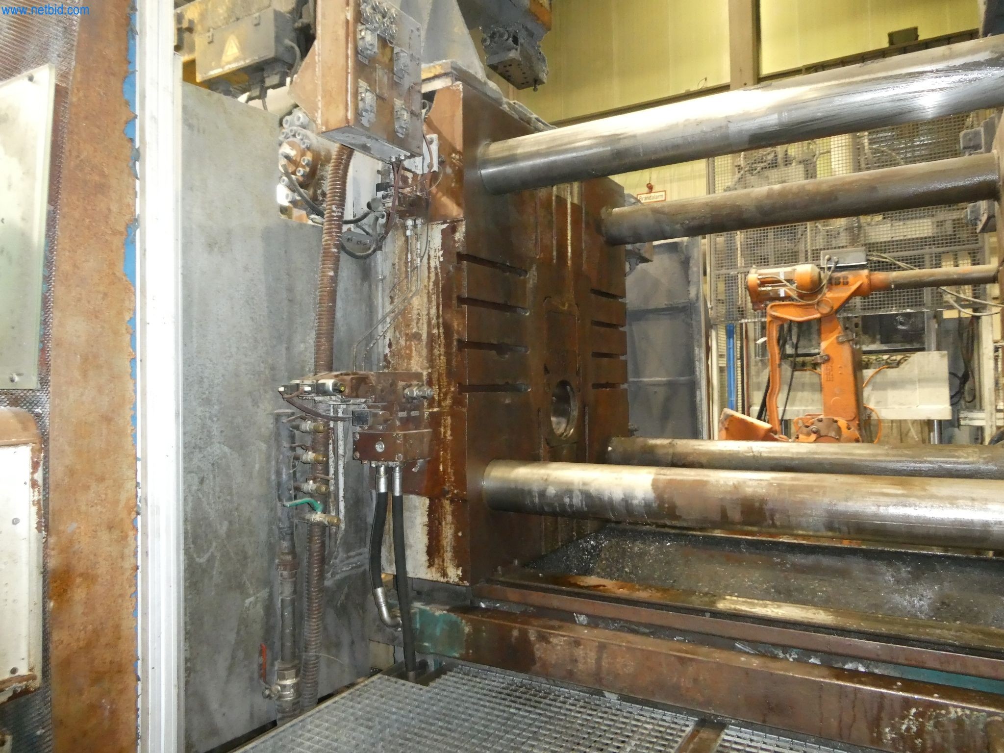 Machines & systems for light metal die casting (powertrain & structural parts)-13