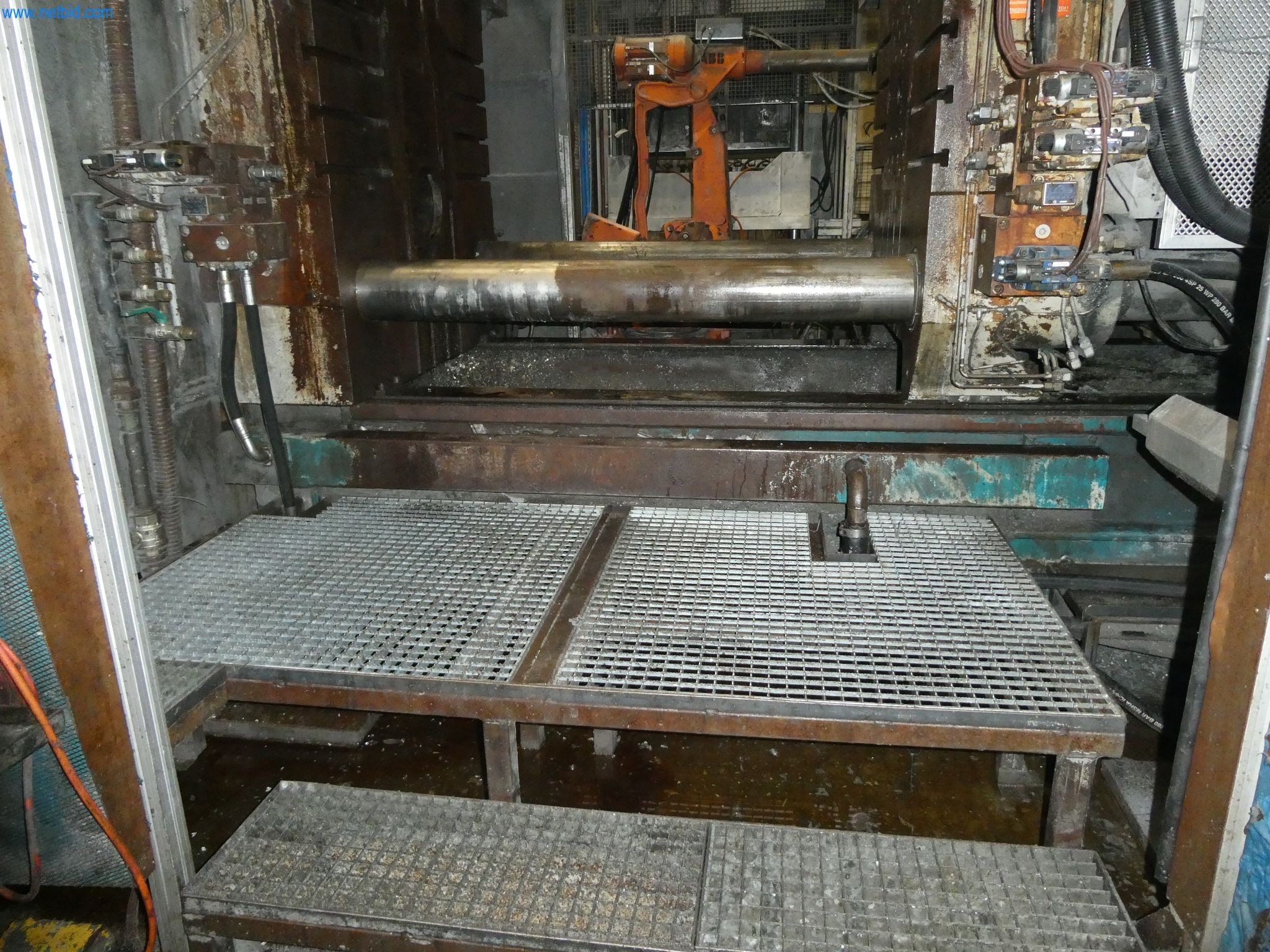 Machines & systems for light metal die casting (powertrain & structural parts)-14