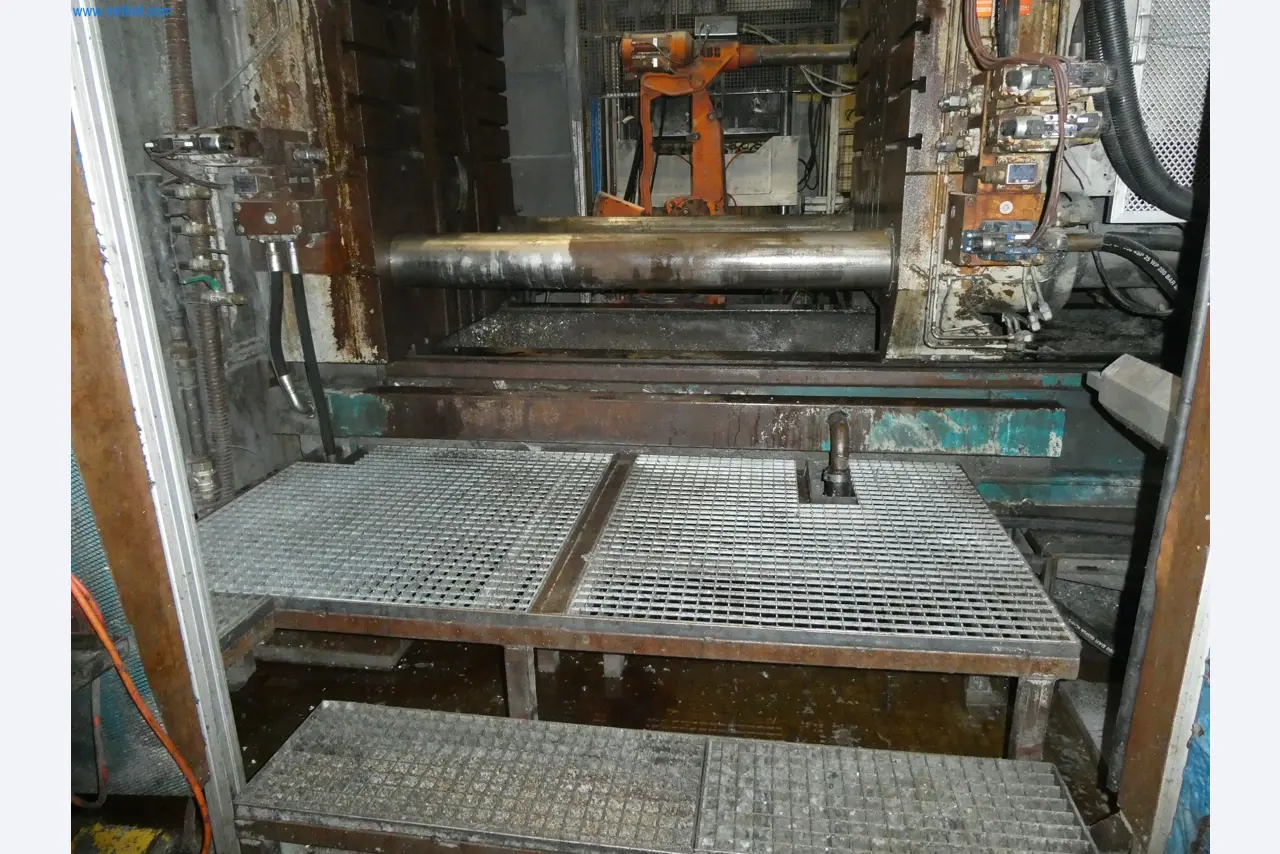 Machines & systems for light metal die casting (powertrain & structural parts)-14