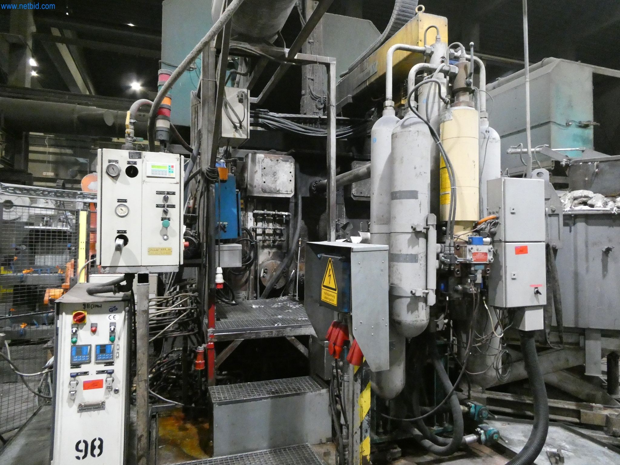 Machines & systems for light metal die casting (powertrain & structural parts)-18