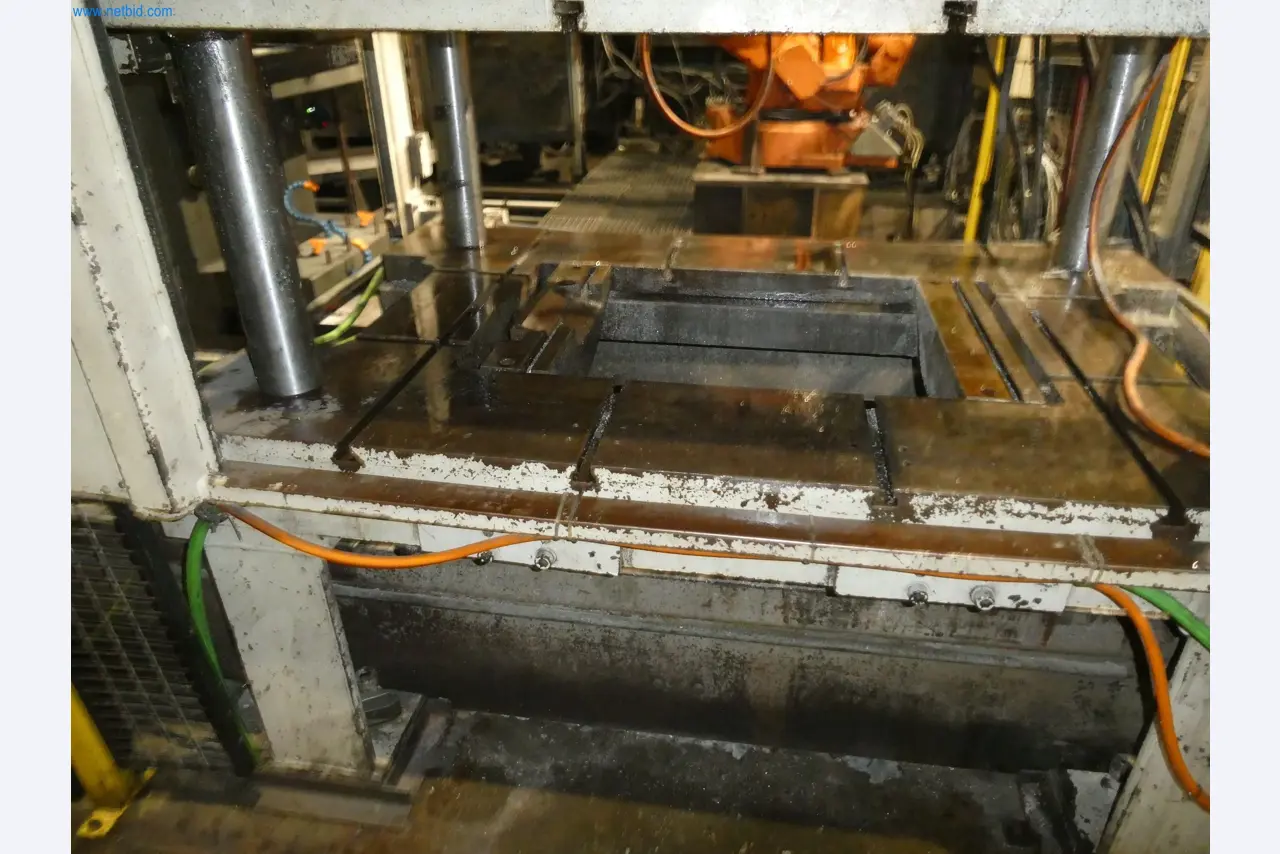 Machines & systems for light metal die casting (powertrain & structural parts)-26