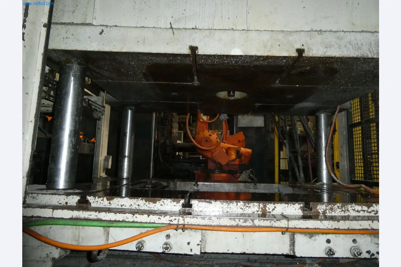 Machines & systems for light metal die casting (powertrain & structural parts)-27