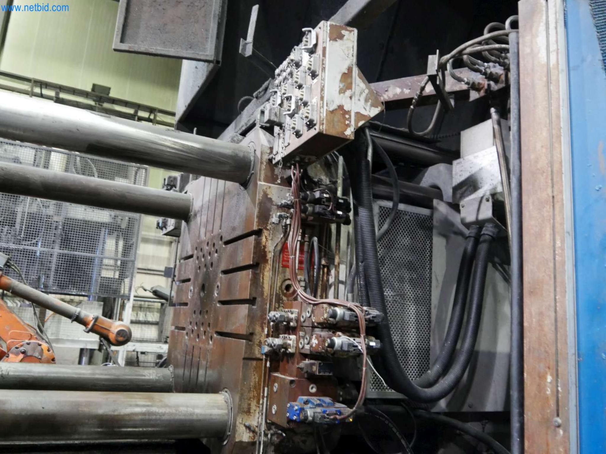 Machines & systems for light metal die casting (powertrain & structural parts)-2