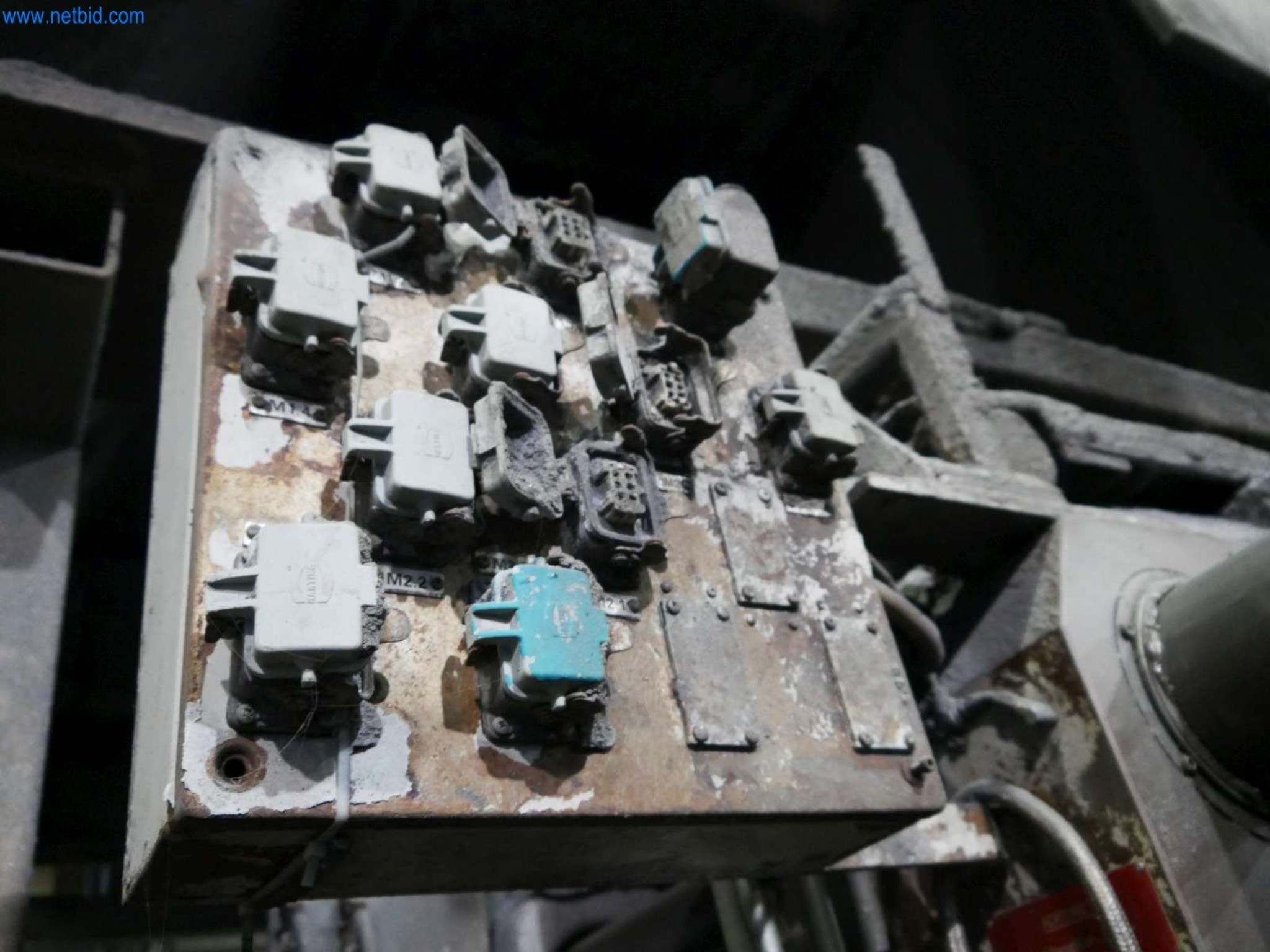 Machines & systems for light metal die casting (powertrain & structural parts)-7
