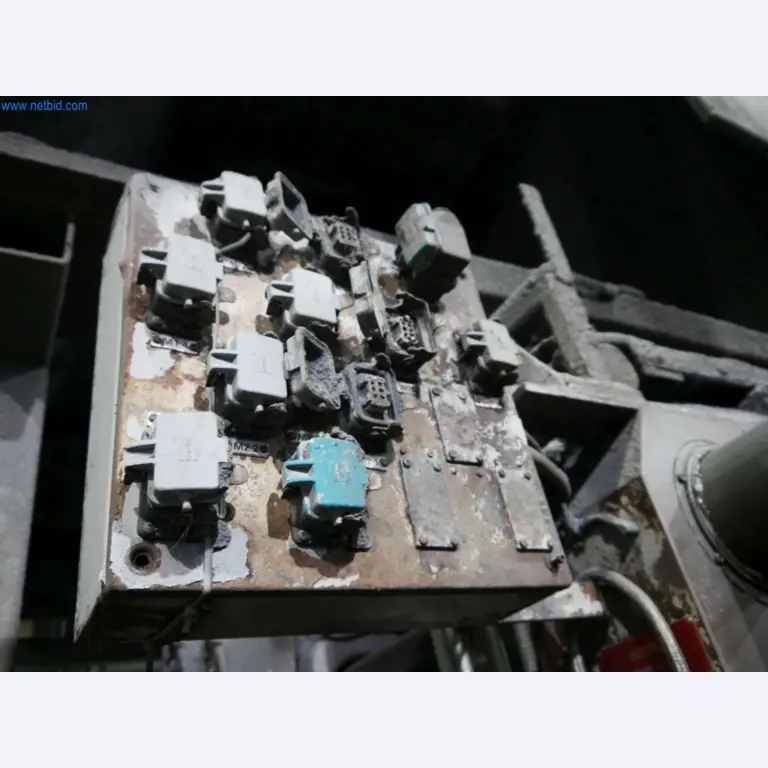 Machines & systems for light metal die casting (powertrain & structural parts)-7
