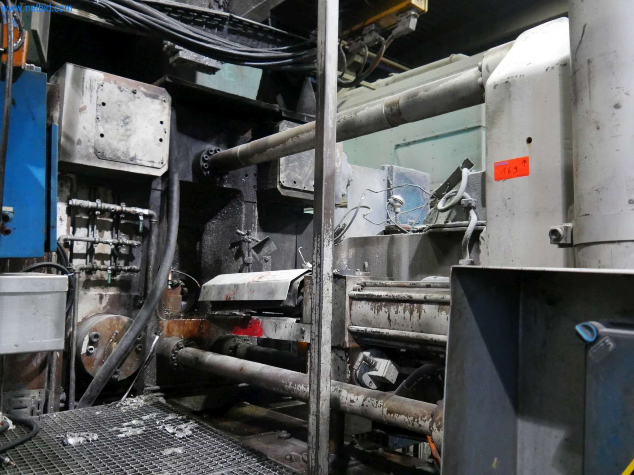 Machines & systems for light metal die casting (powertrain & structural parts)-9