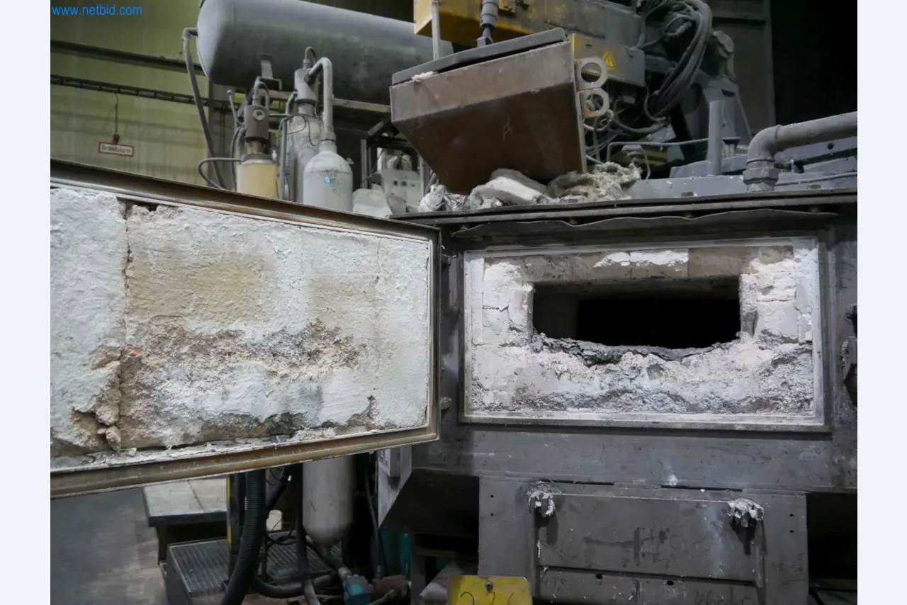 Machines & systems for light metal die casting (powertrain & structural parts)-5
