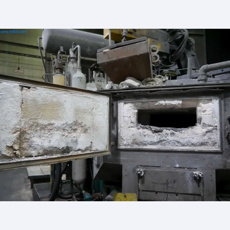Machines & systems for light metal die casting (powertrain & structural parts)-5