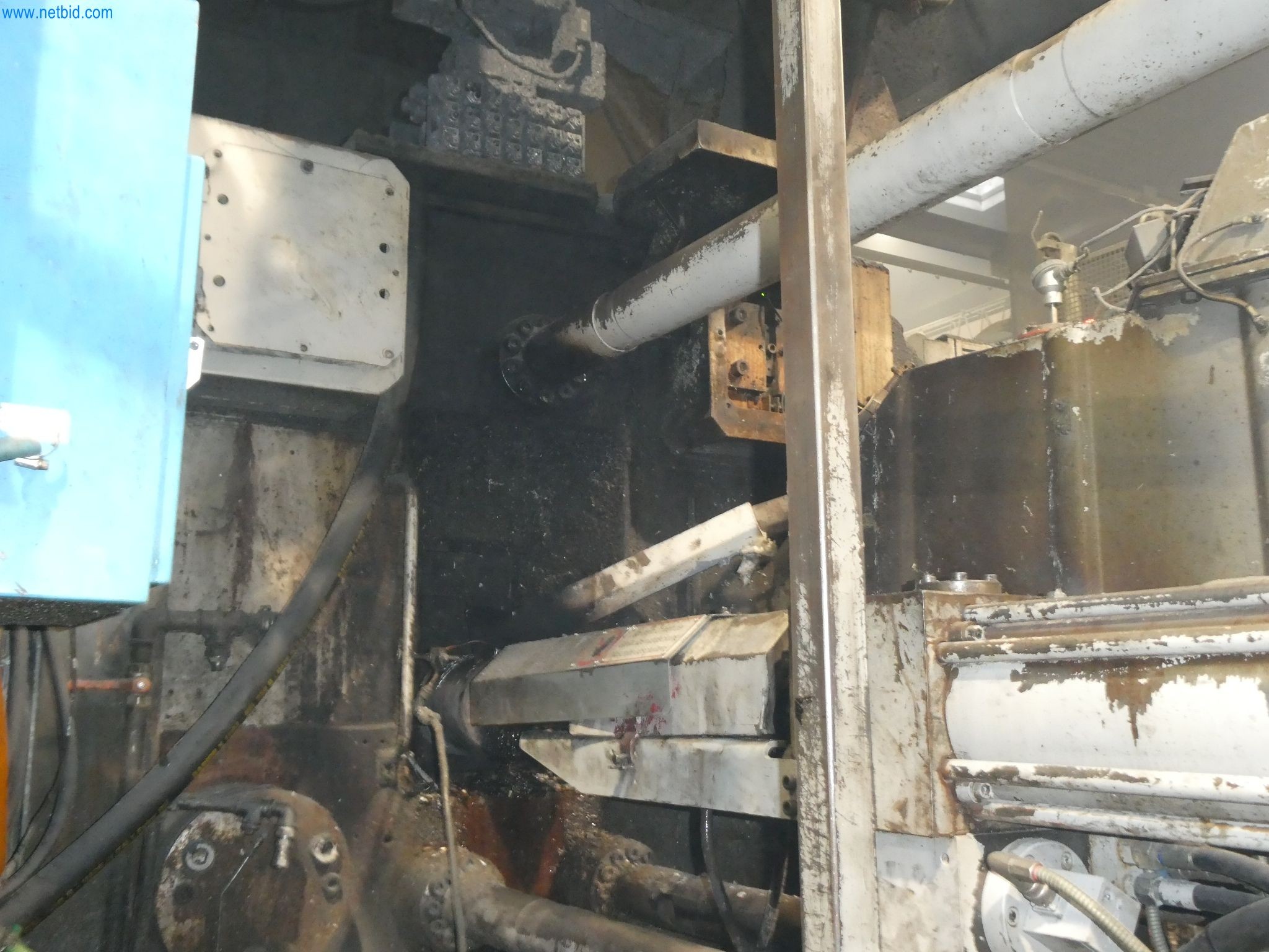 Machines & systems for light metal die casting (powertrain & structural parts)-11