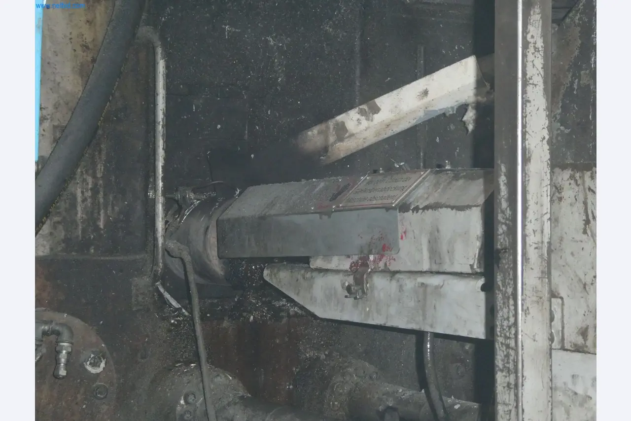 Machines & systems for light metal die casting (powertrain & structural parts)-12