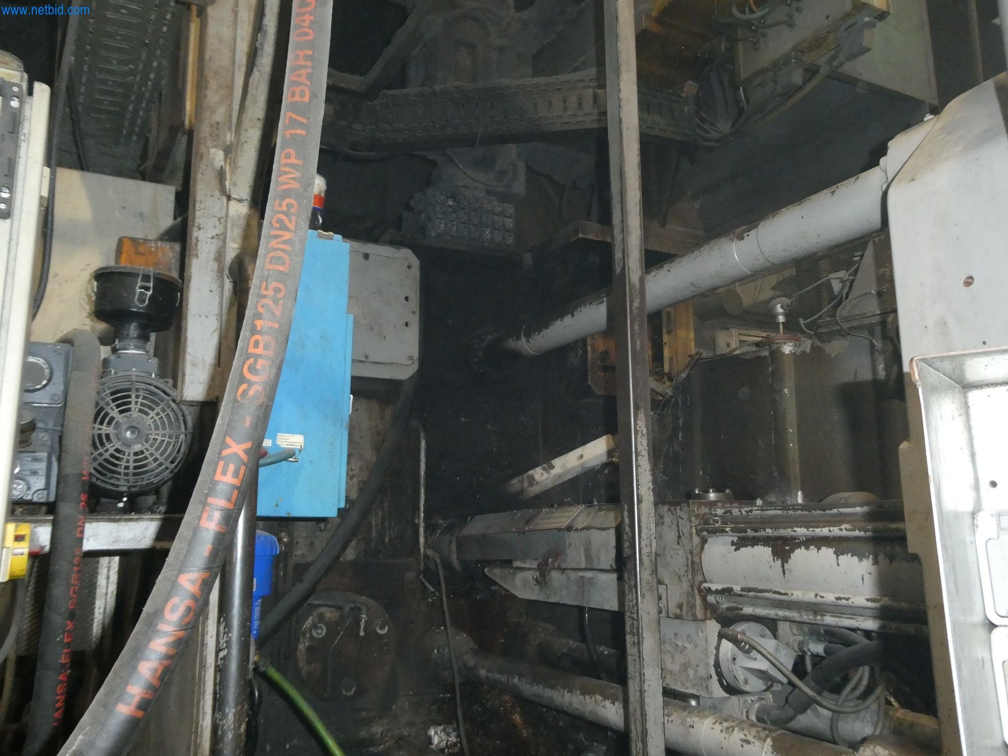 Machines & systems for light metal die casting (powertrain & structural parts)-13