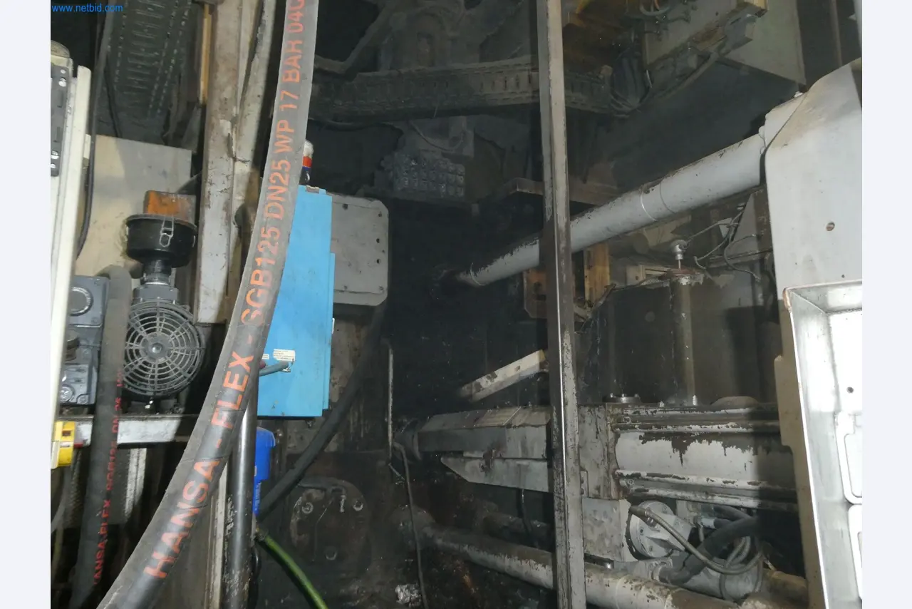 Machines & systems for light metal die casting (powertrain & structural parts)-13