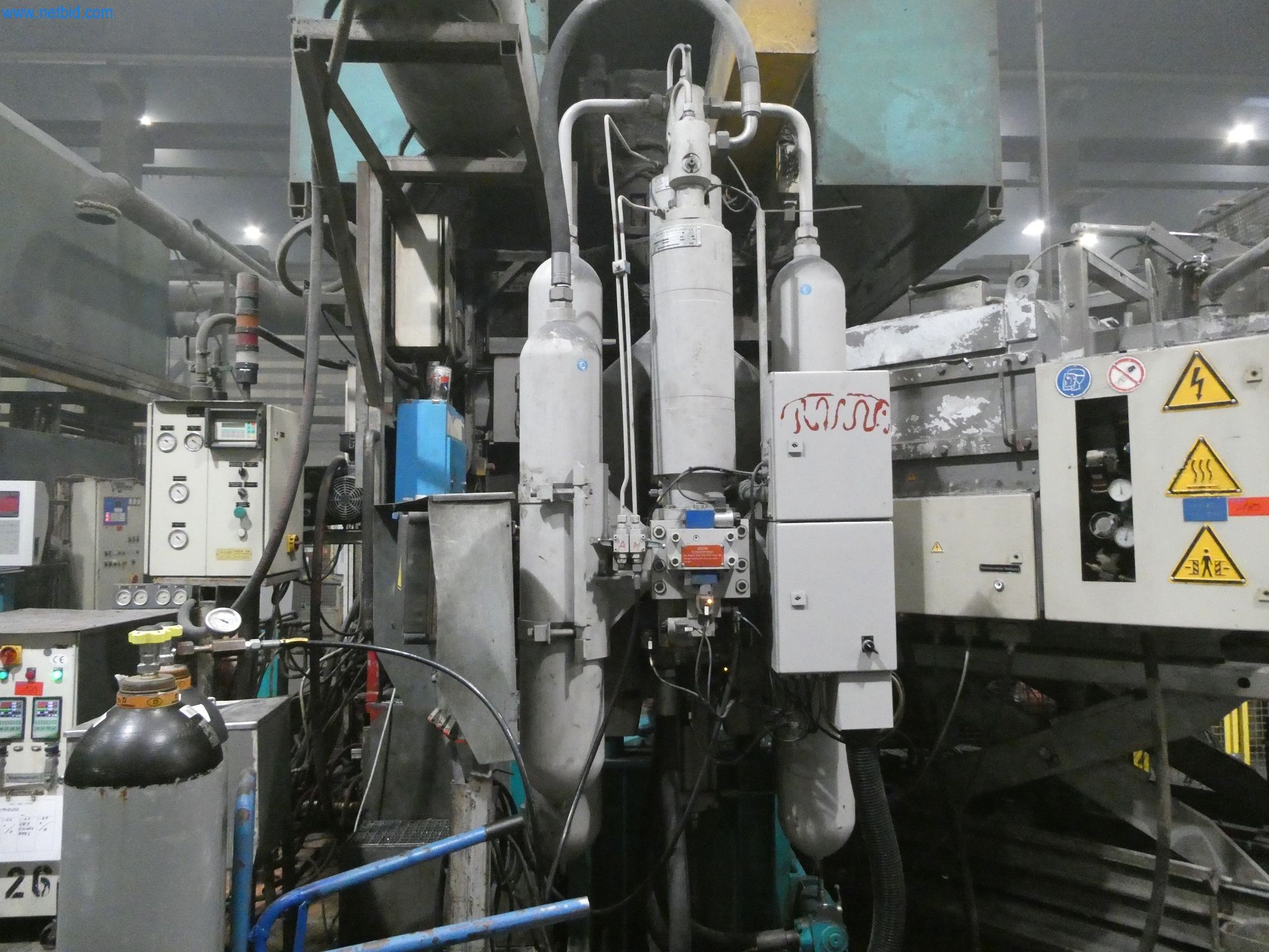 Machines & systems for light metal die casting (powertrain & structural parts)-16