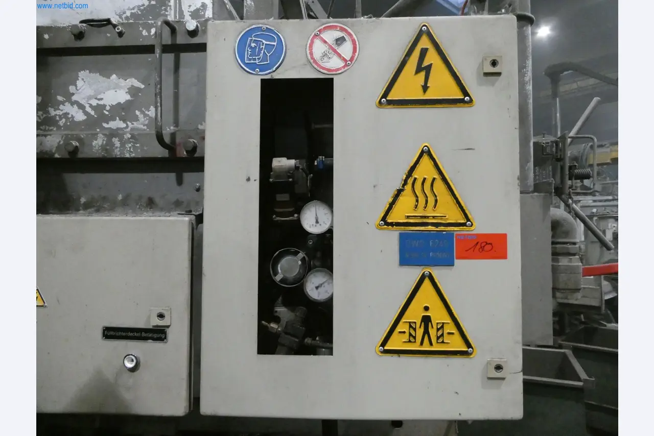 Machines & systems for light metal die casting (powertrain & structural parts)-17