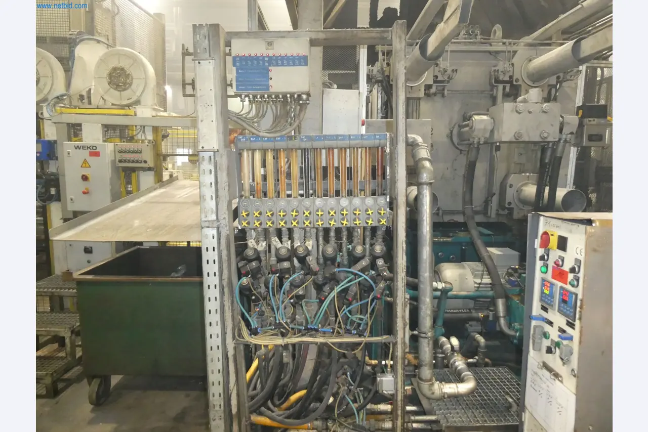 Machines & systems for light metal die casting (powertrain & structural parts)-32