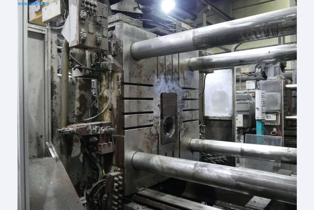 Machines & systems for light metal die casting (powertrain & structural parts)-15
