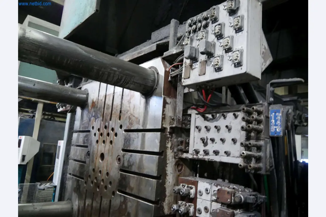 Machines & systems for light metal die casting (powertrain & structural parts)-16
