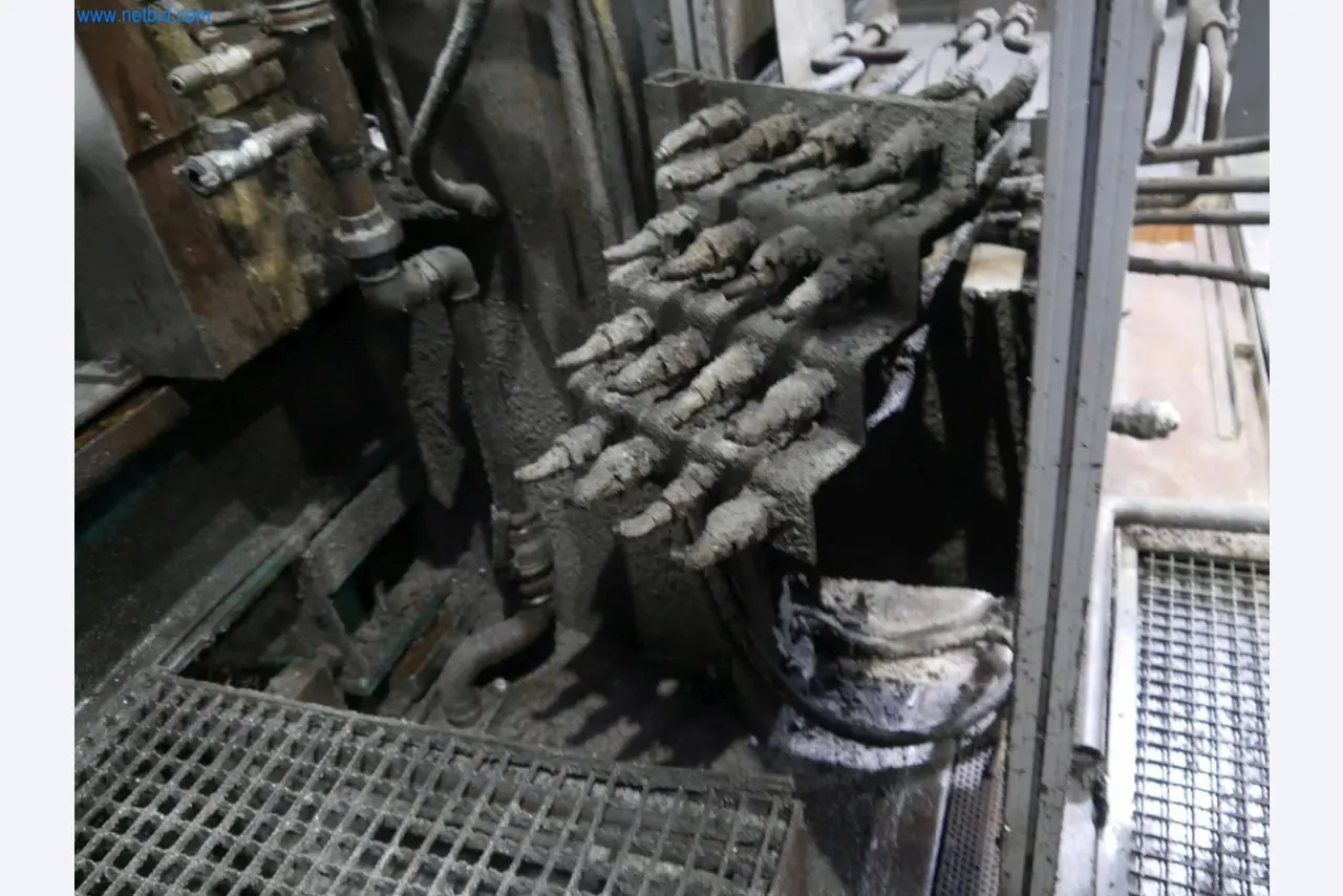 Machines & systems for light metal die casting (powertrain & structural parts)-4