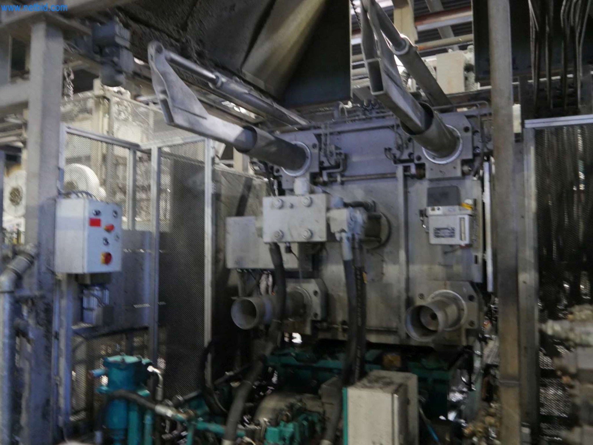 Machines & systems for light metal die casting (powertrain & structural parts)-7