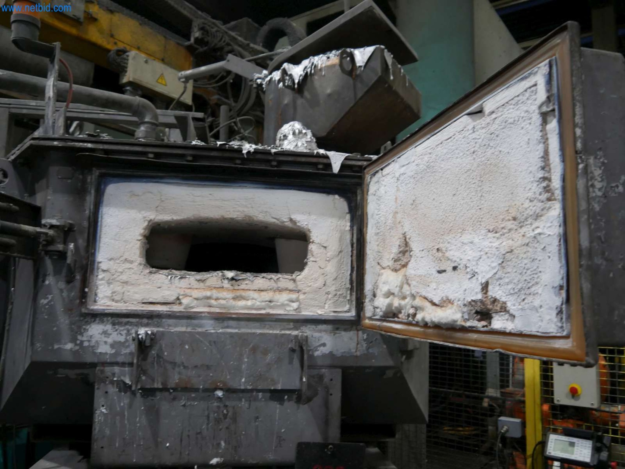Machines & systems for light metal die casting (powertrain & structural parts)-6
