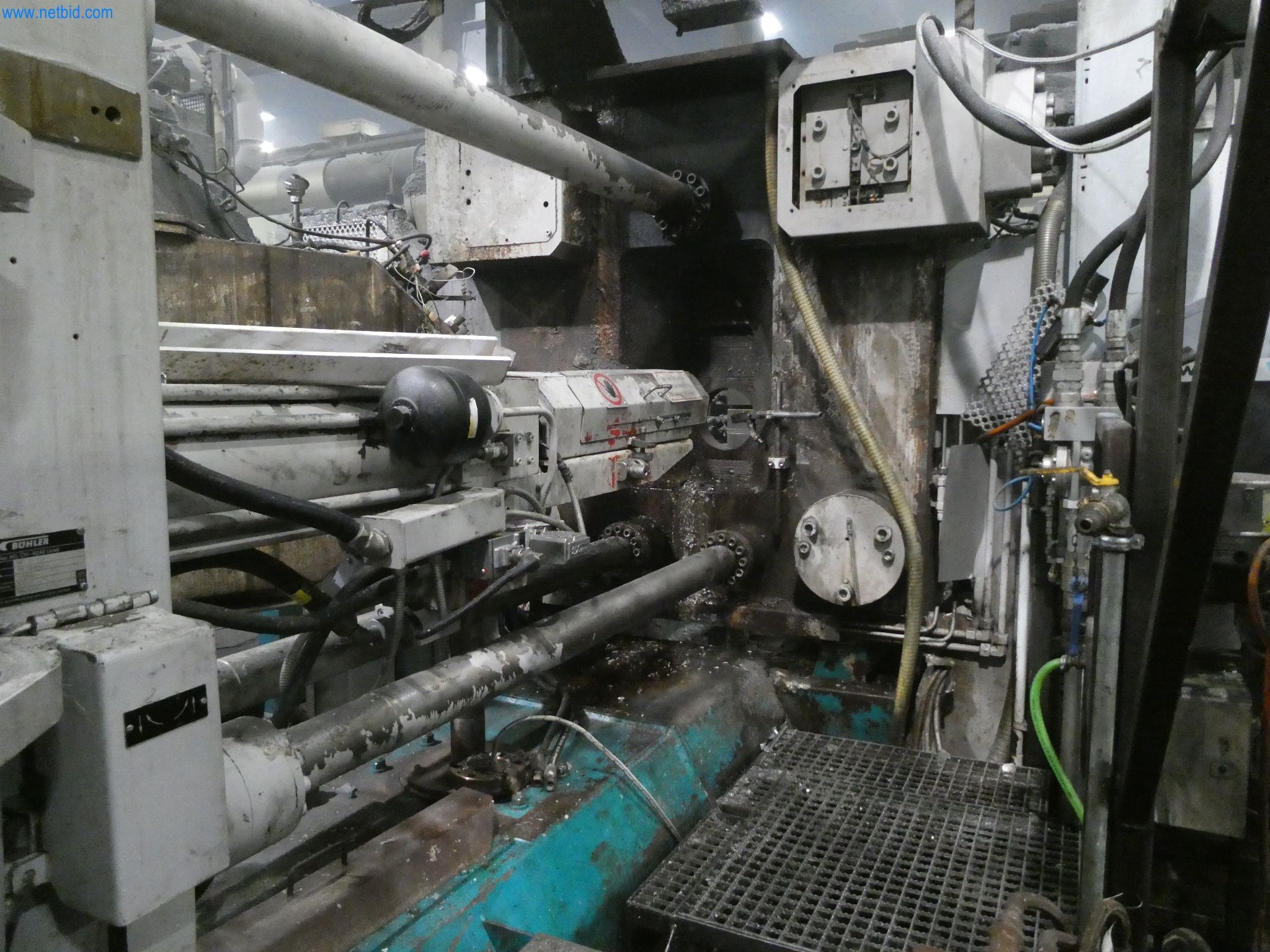 Machines & systems for light metal die casting (powertrain & structural parts)-12