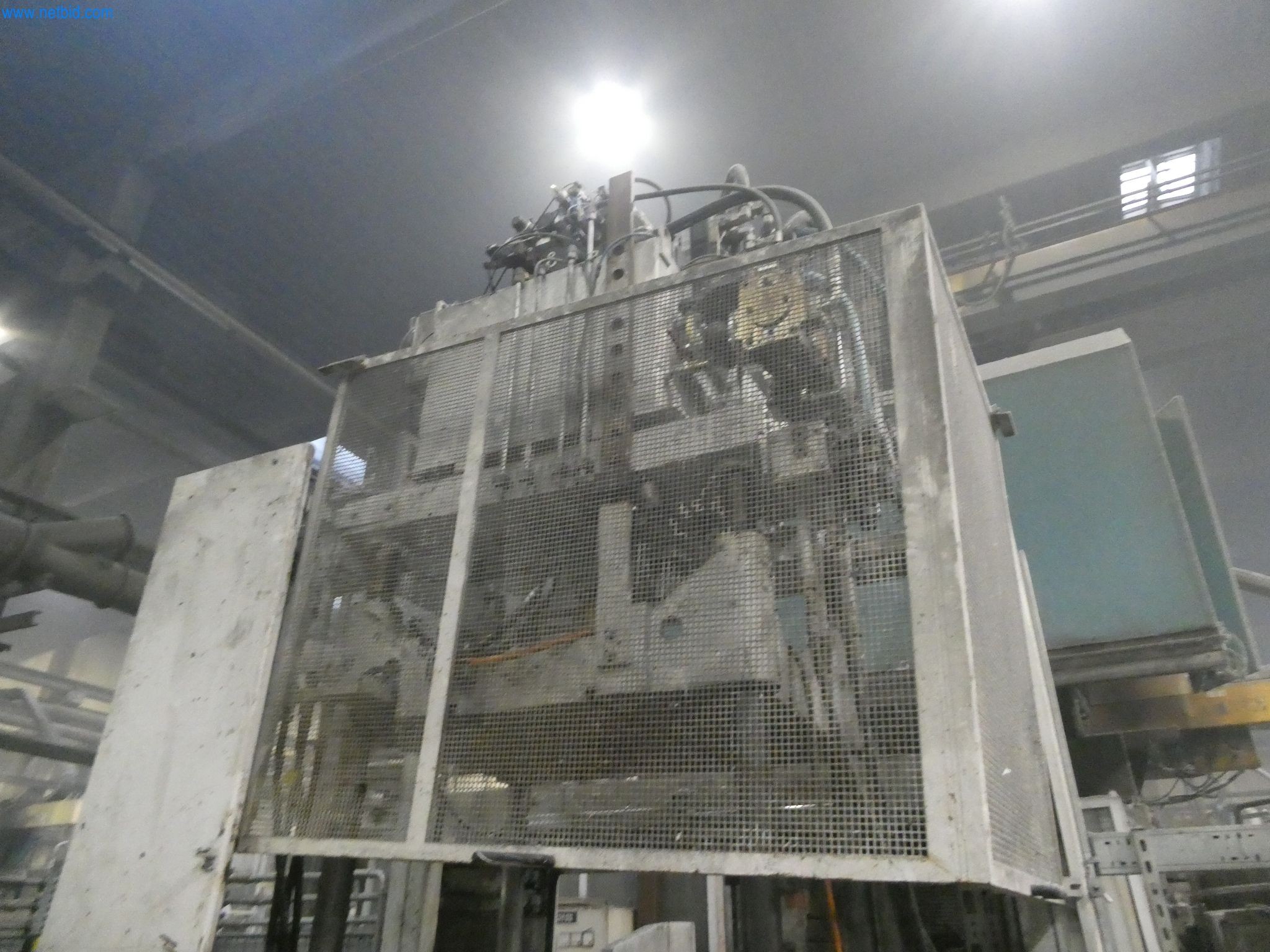 Machines & systems for light metal die casting (powertrain & structural parts)-16