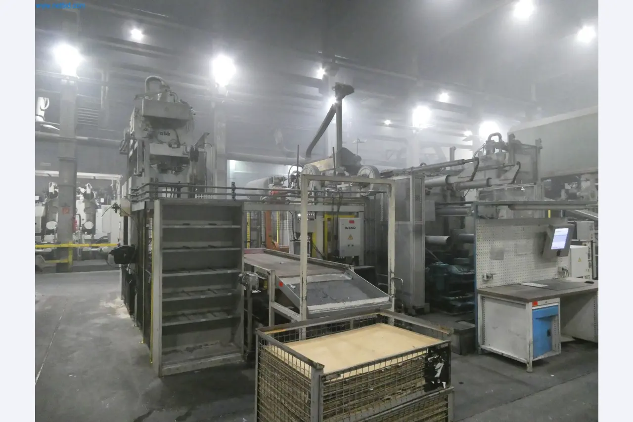 Machines & systems for light metal die casting (powertrain & structural parts)-3