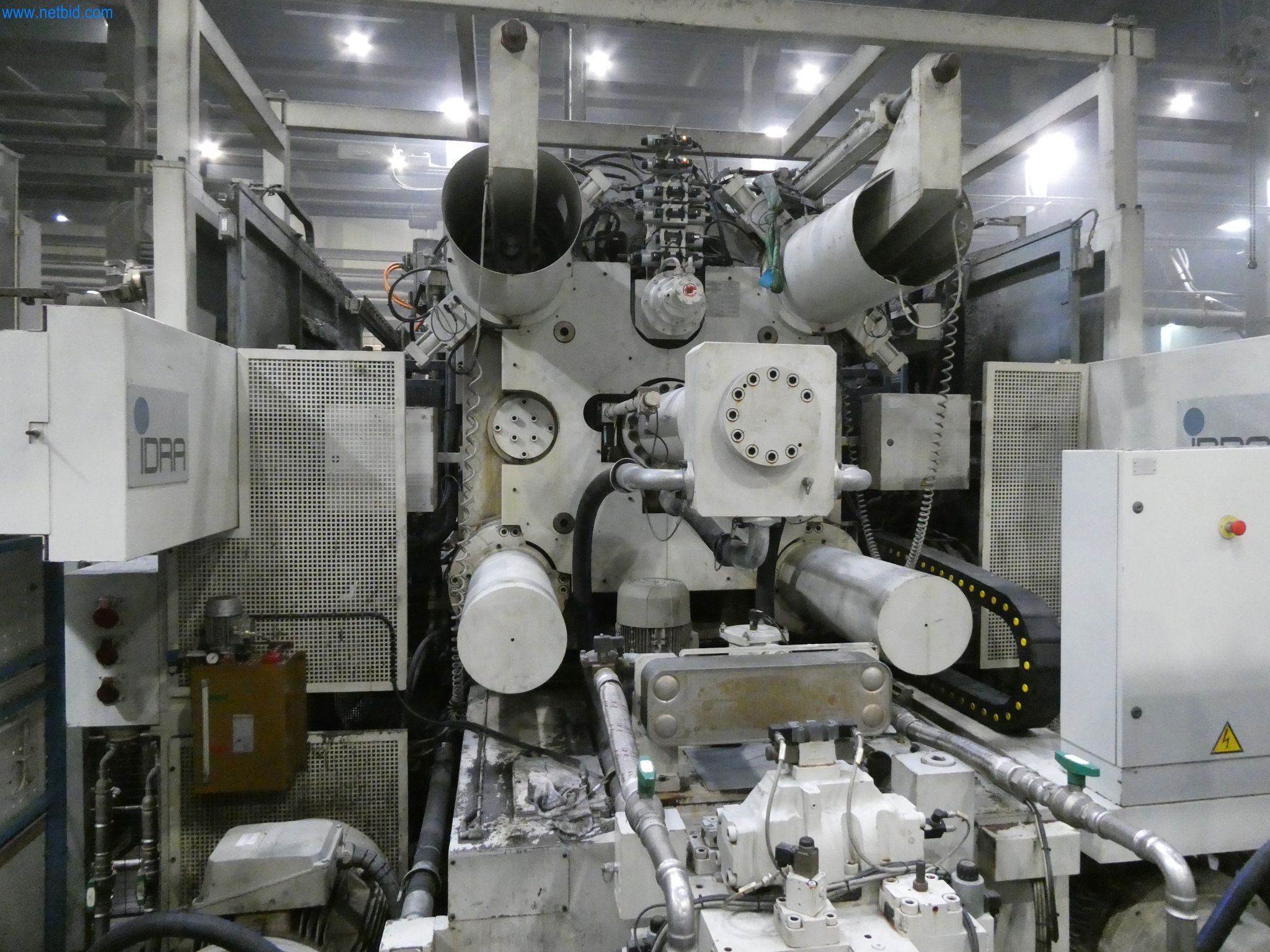 Machines & systems for light metal die casting (powertrain & structural parts)-18