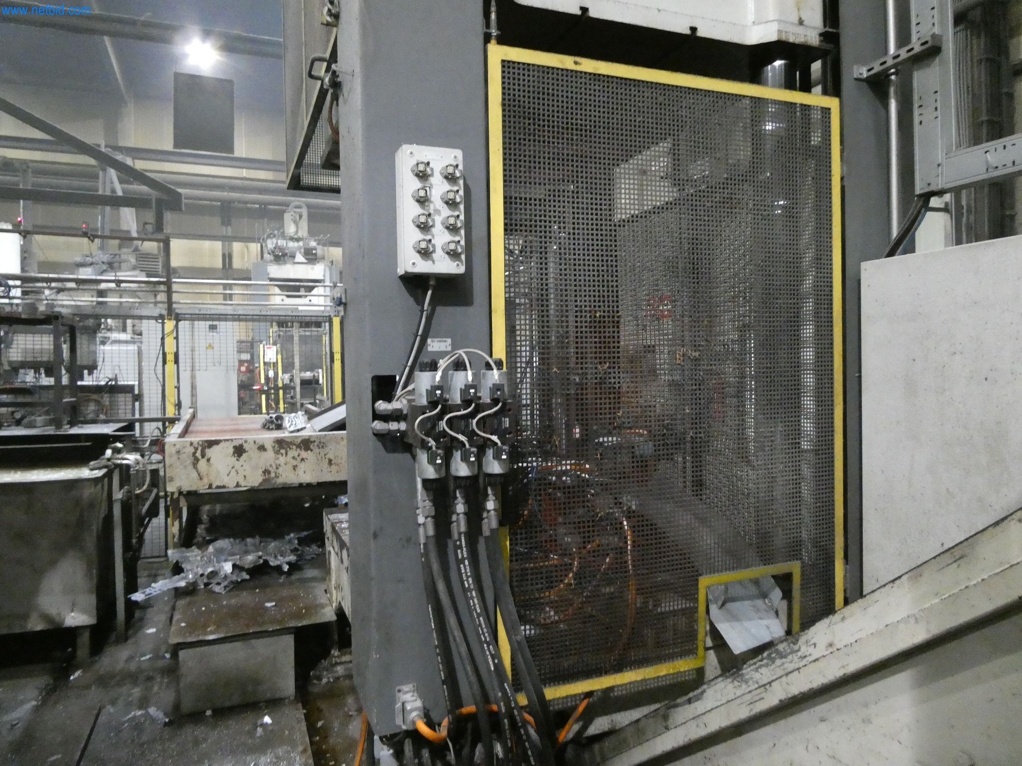 Machines & systems for light metal die casting (powertrain & structural parts)-31