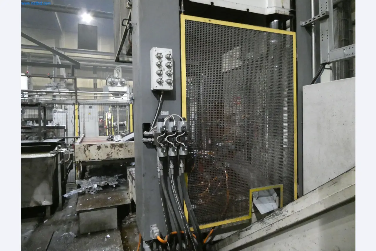 Machines & systems for light metal die casting (powertrain & structural parts)-31