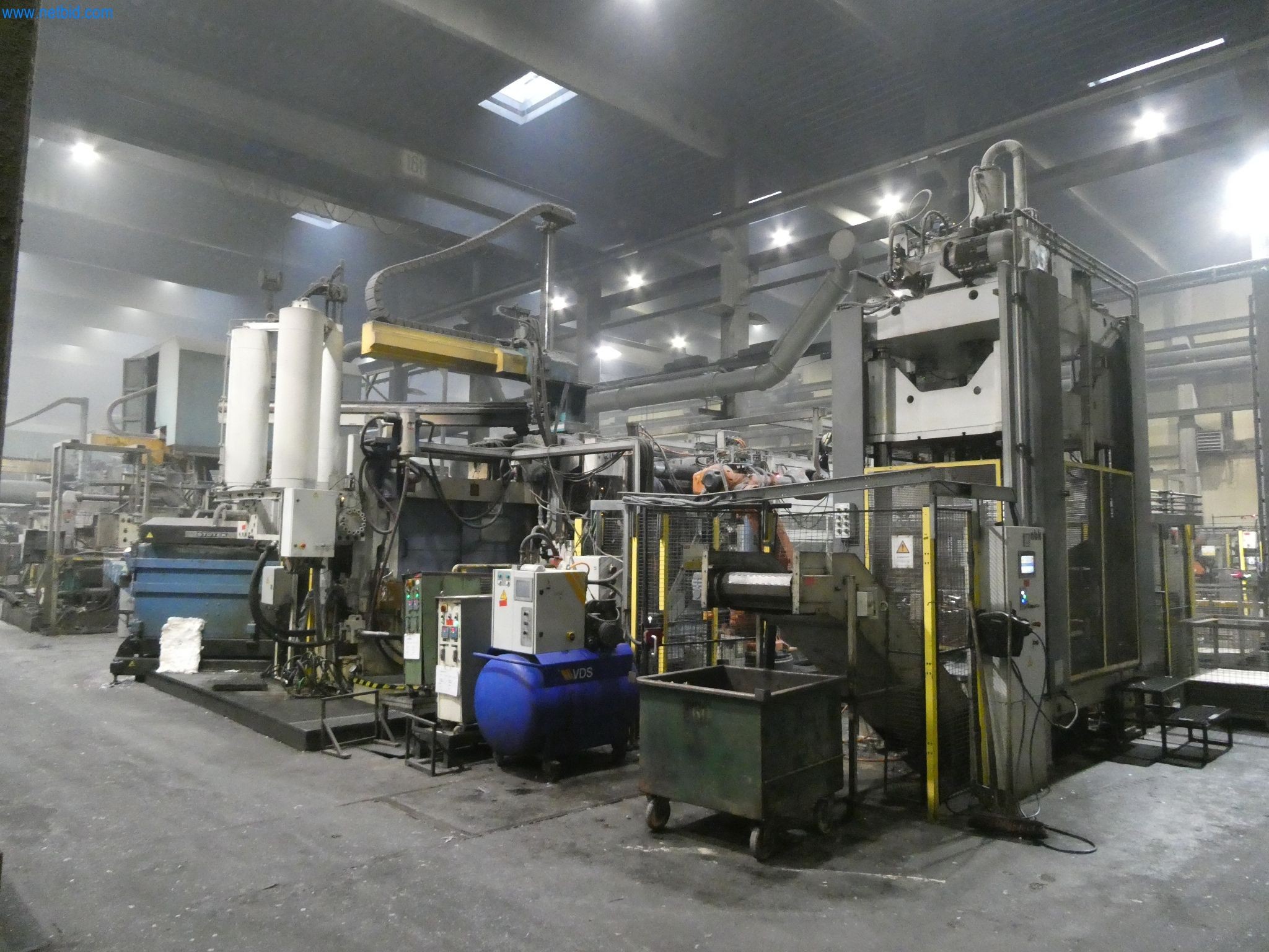 Machines & systems for light metal die casting (powertrain & structural parts)-4