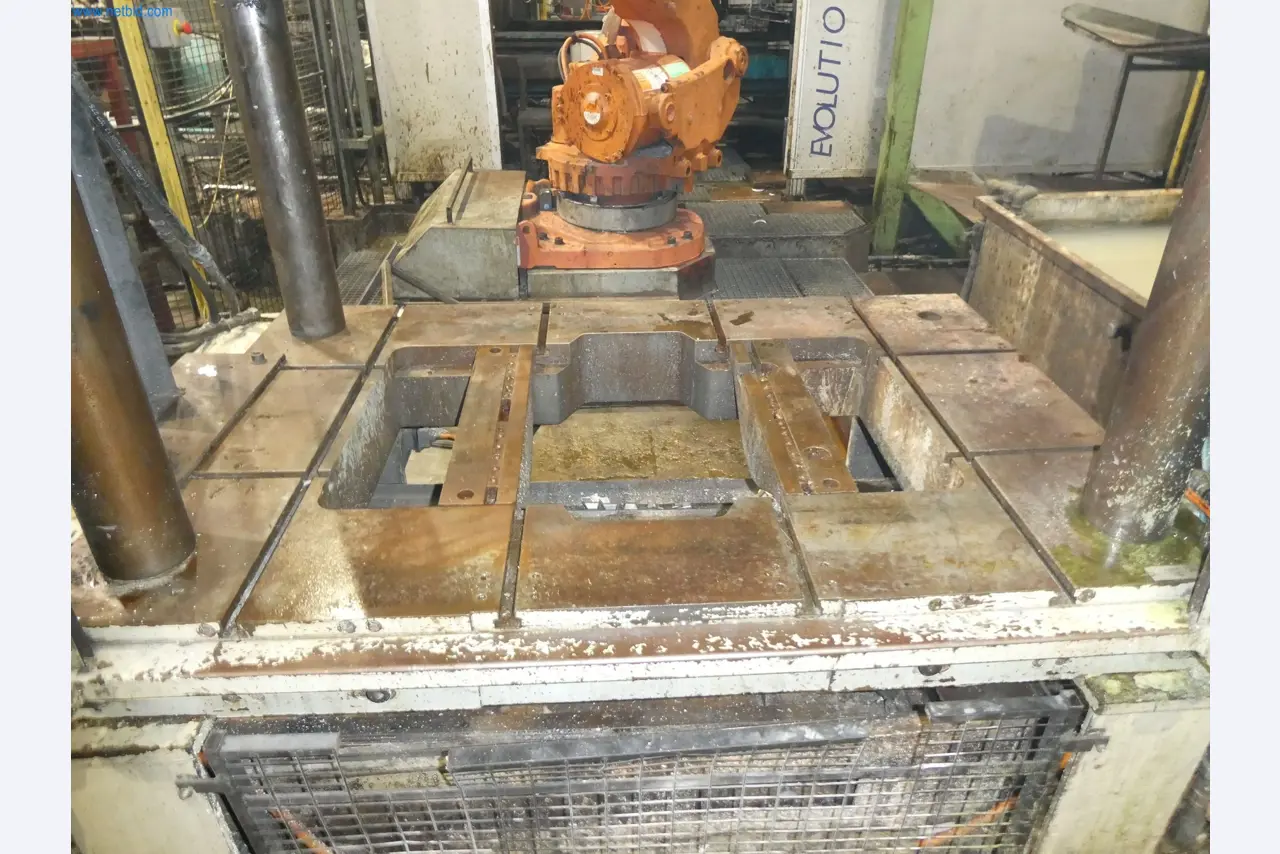 Machines & systems for light metal die casting (powertrain & structural parts)-30