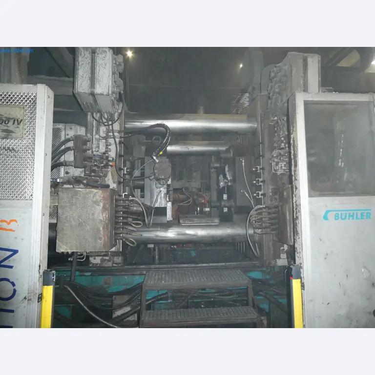 Machines & systems for light metal die casting (powertrain & structural parts)-5