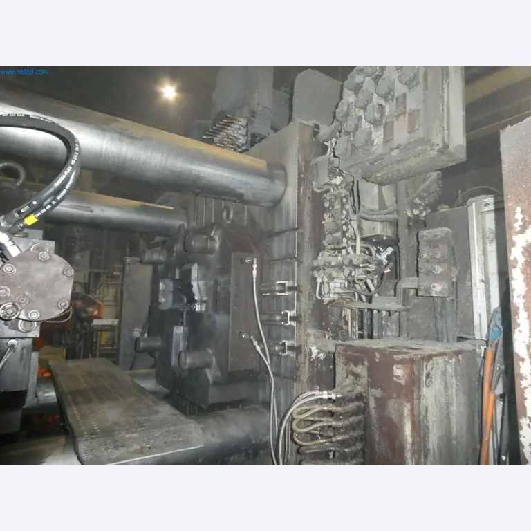 Machines & systems for light metal die casting (powertrain & structural parts)-8