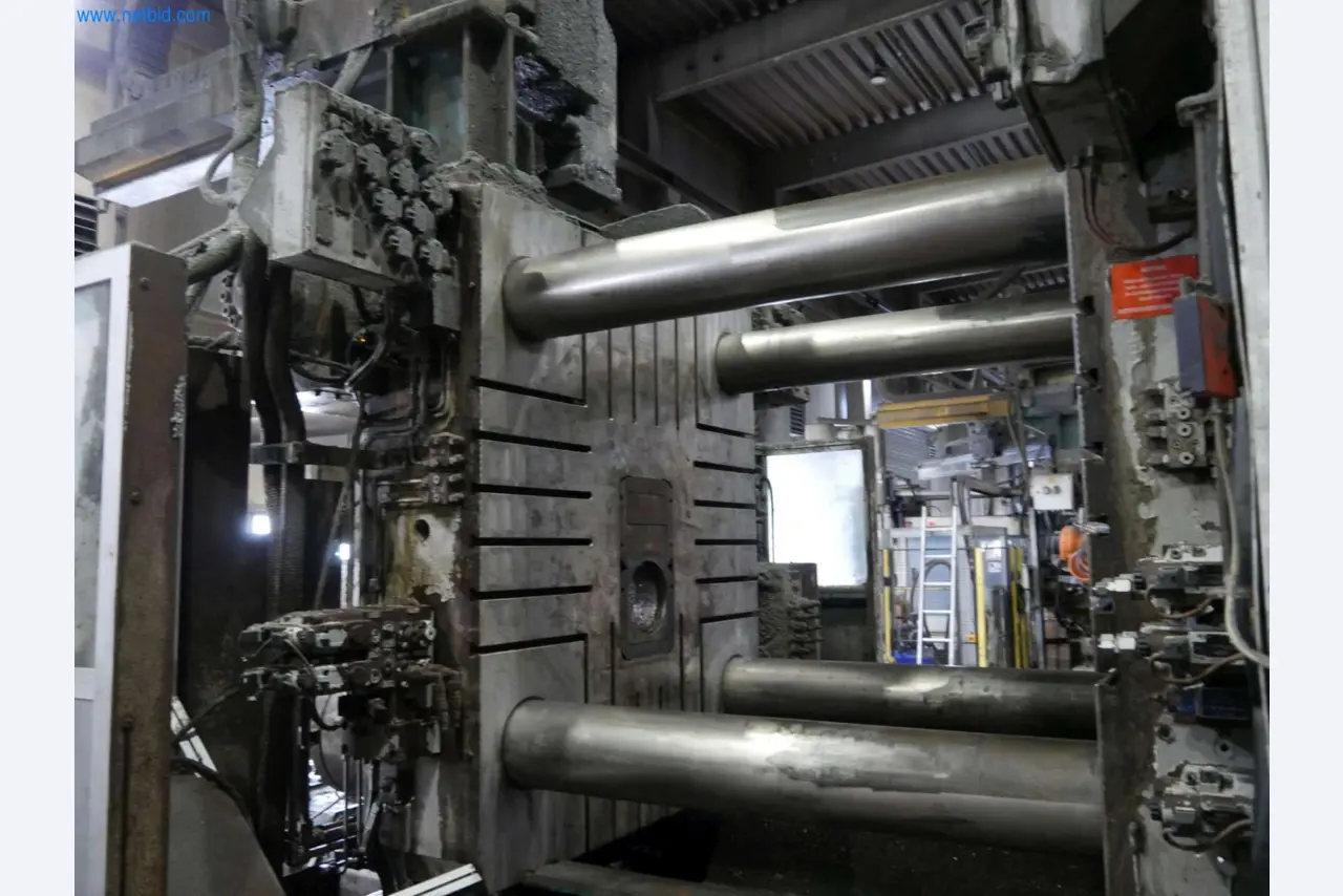 Machines & systems for light metal die casting (powertrain & structural parts)-13