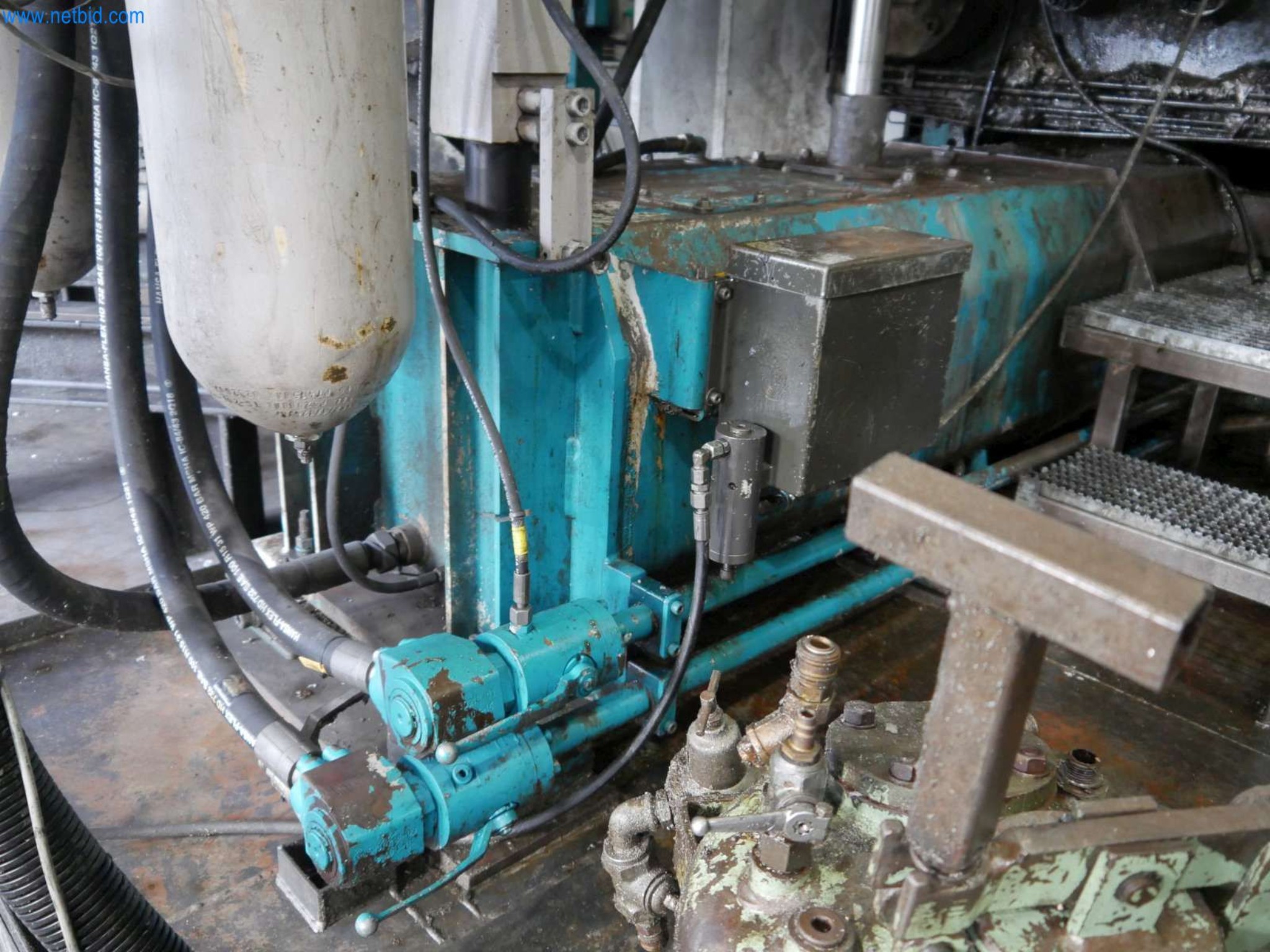 Machines & systems for light metal die casting (powertrain & structural parts)-19
