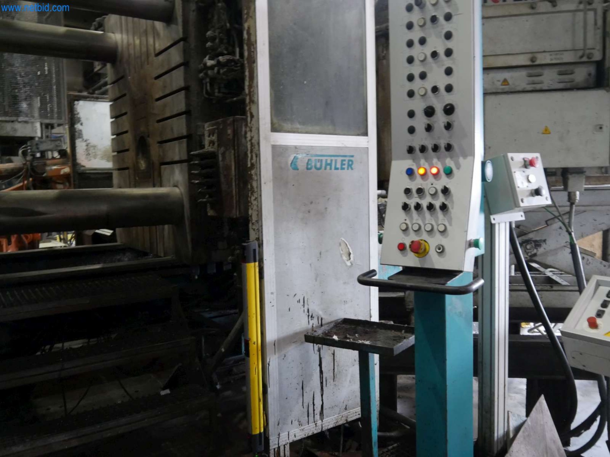 Machines & systems for light metal die casting (powertrain & structural parts)-3