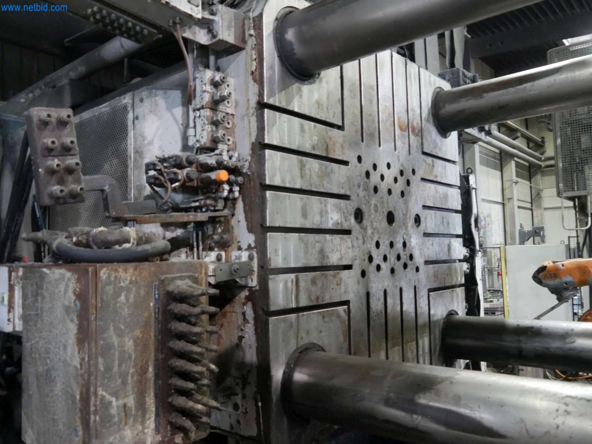 Machines & systems for light metal die casting (powertrain & structural parts)-7