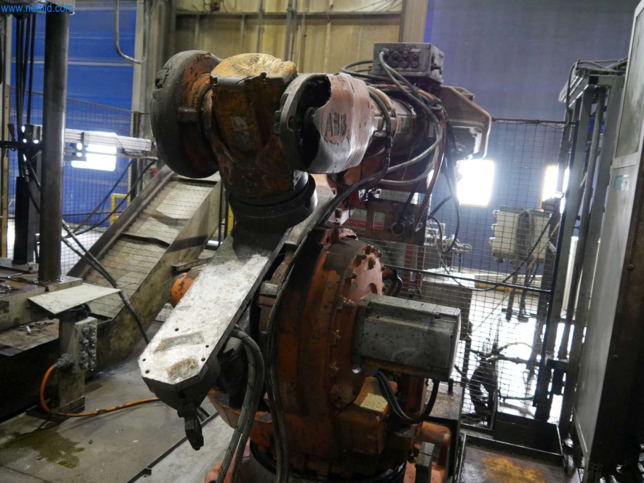 Machines & systems for light metal die casting (powertrain & structural parts)-3