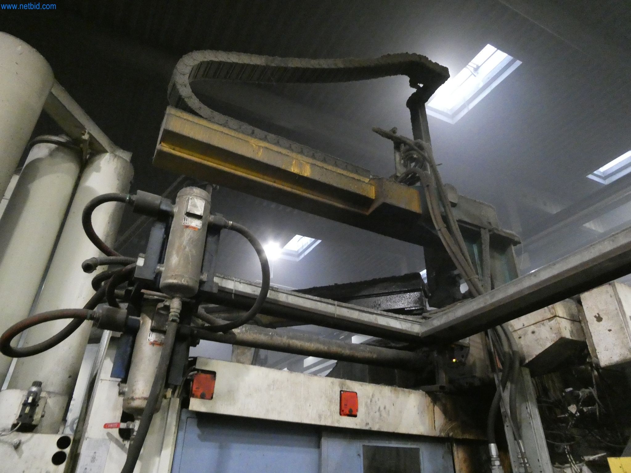 Machines & systems for light metal die casting (powertrain & structural parts)-10