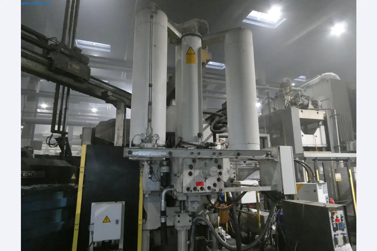 Machines & systems for light metal die casting (powertrain & structural parts)-12