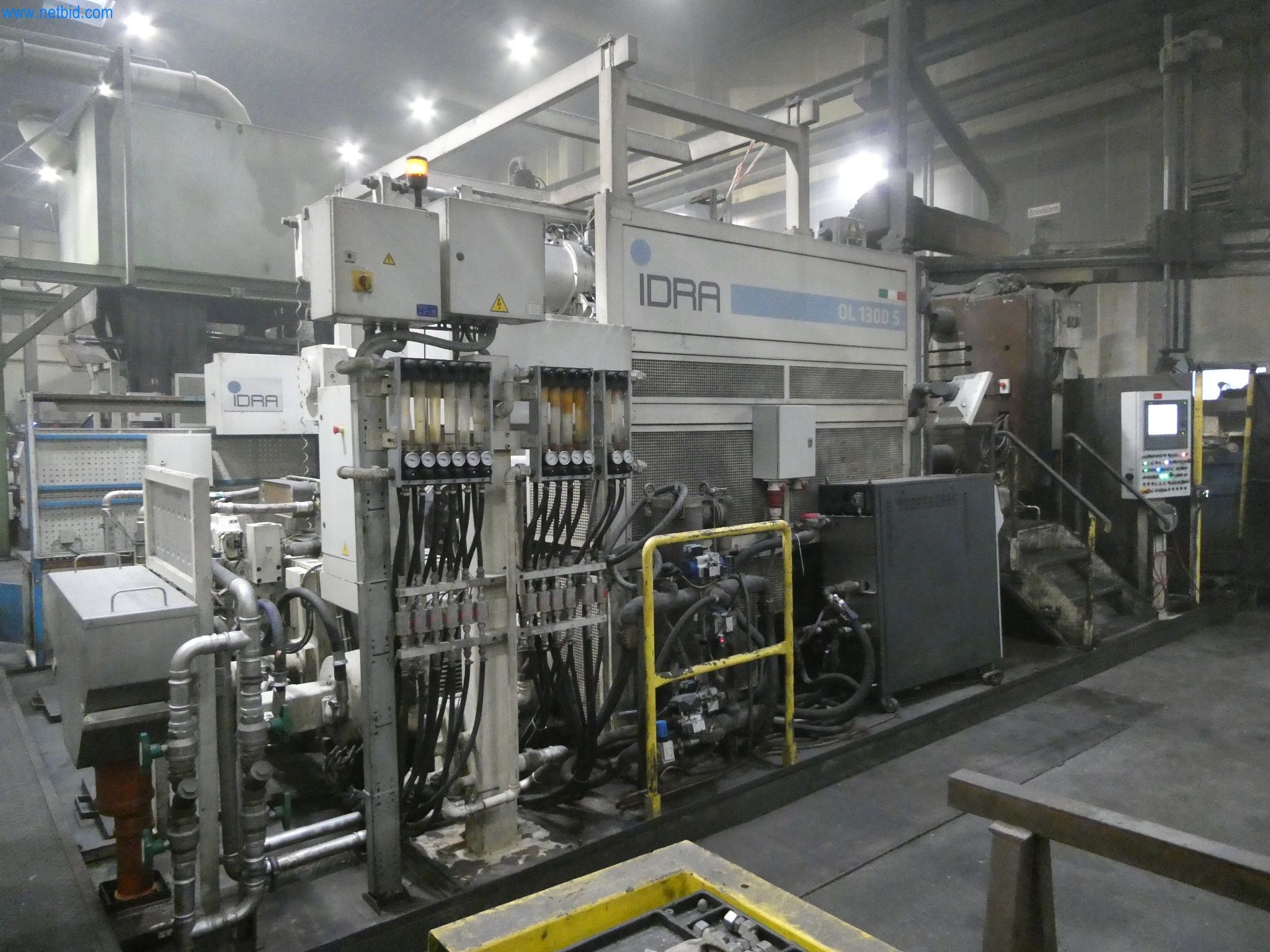 Machines & systems for light metal die casting (powertrain & structural parts)-3