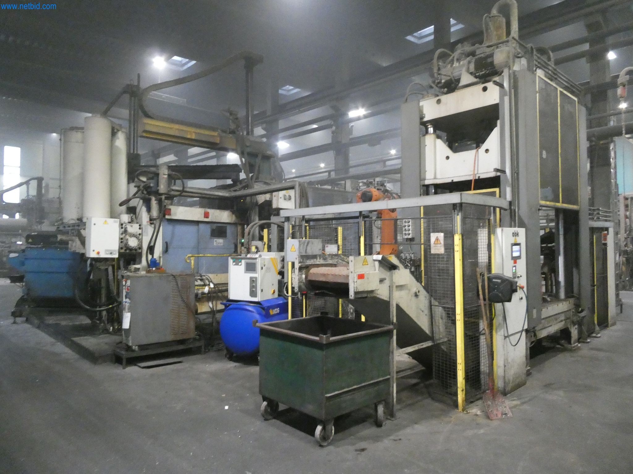 Machines & systems for light metal die casting (powertrain & structural parts)-7