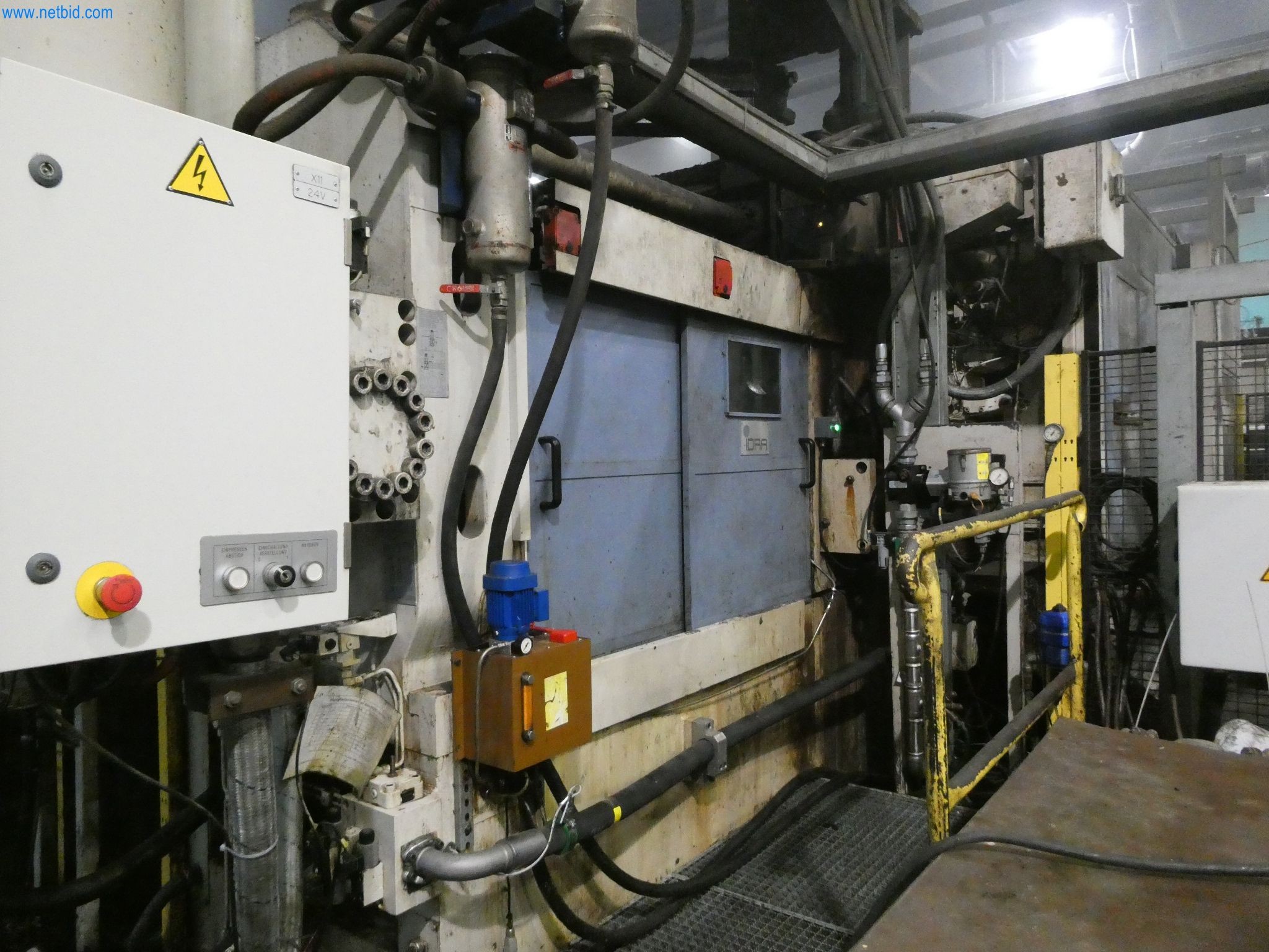 Machines & systems for light metal die casting (powertrain & structural parts)-9