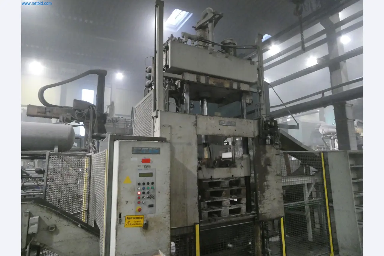 Machines & systems for light metal die casting (powertrain & structural parts)-10