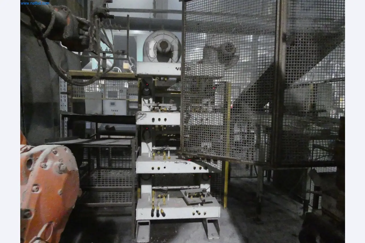 Machines & systems for light metal die casting (powertrain & structural parts)-12