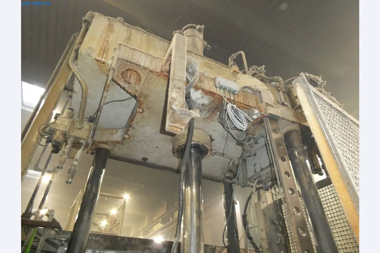 Machines & systems for light metal die casting (powertrain & structural parts)-15