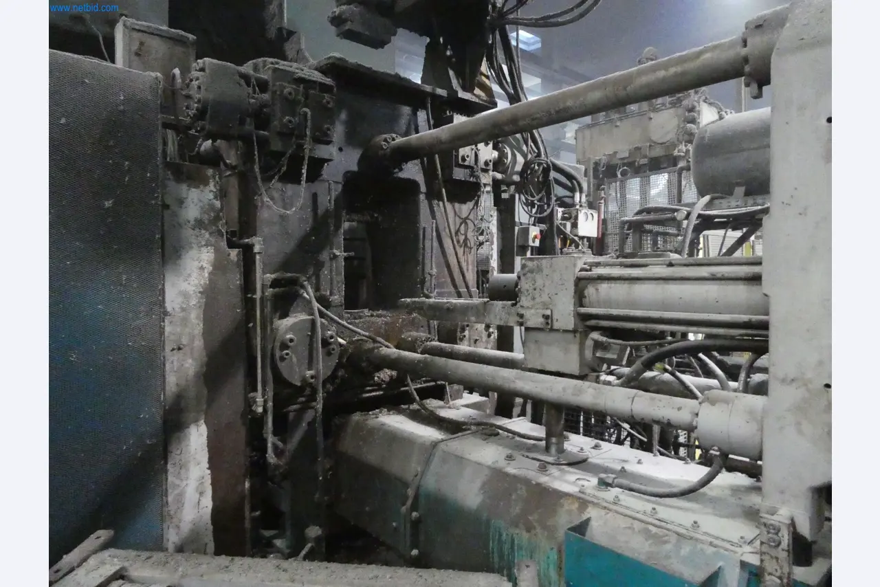 Machines & systems for light metal die casting (powertrain & structural parts)-16