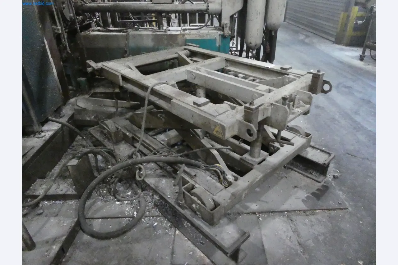 Machines & systems for light metal die casting (powertrain & structural parts)-18