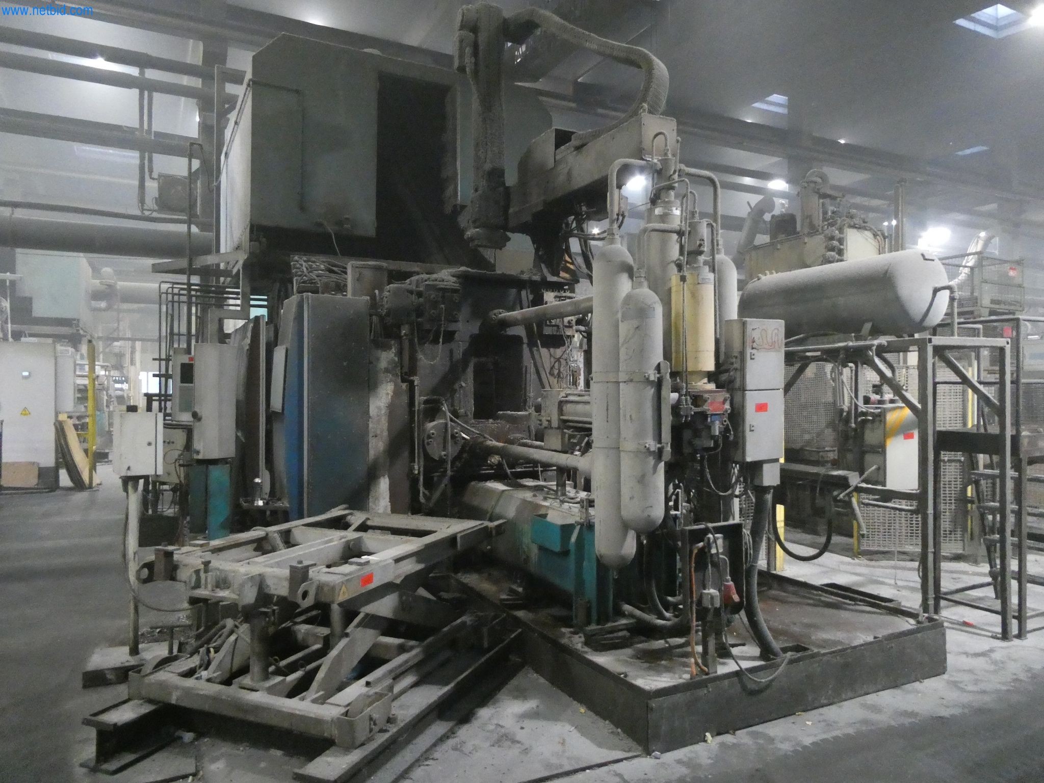 Machines & systems for light metal die casting (powertrain & structural parts)-2